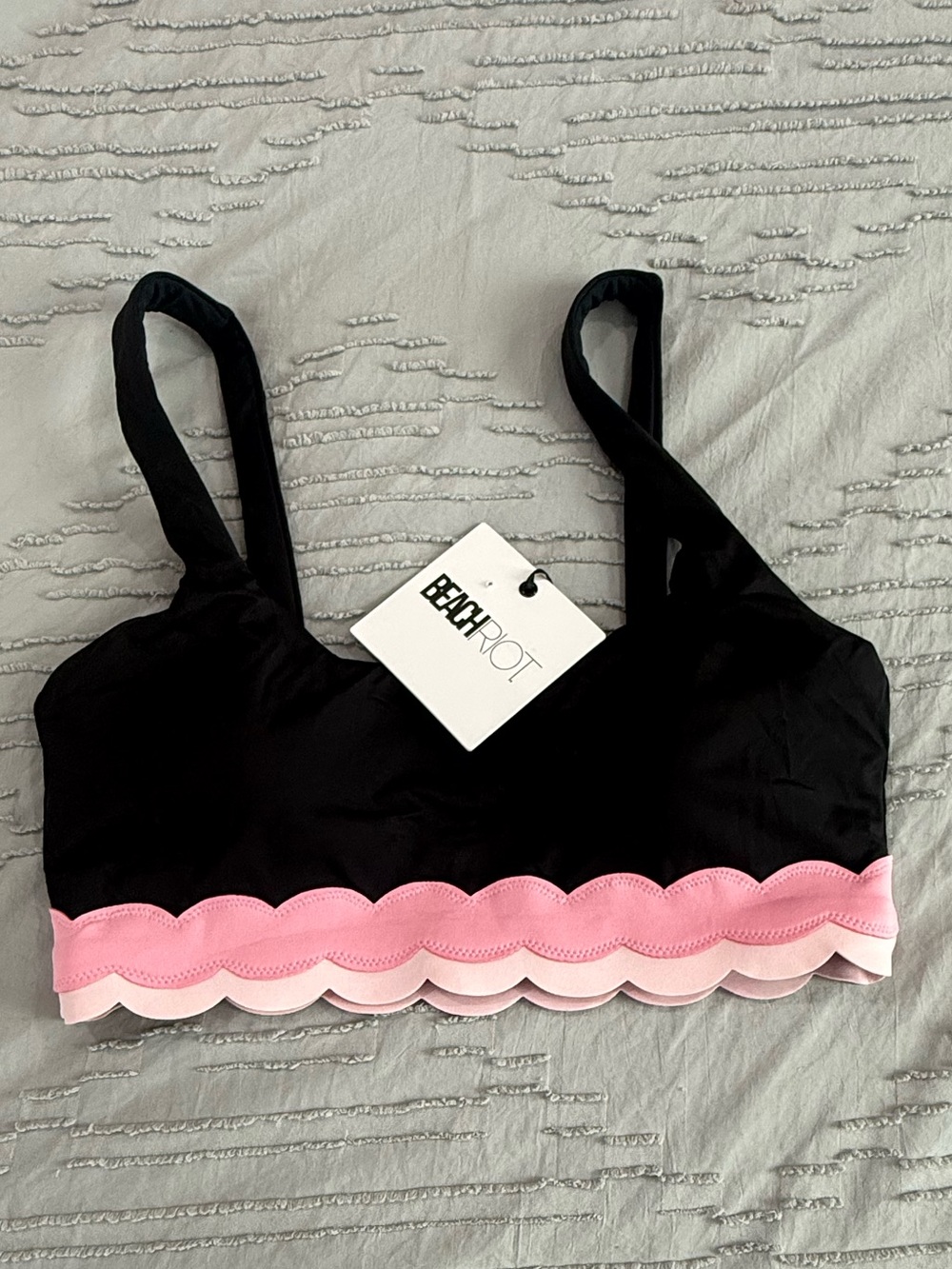 Beach Riot Marin Bikini Top with Pink Scallop Trim NWT - Picture 5 of 8